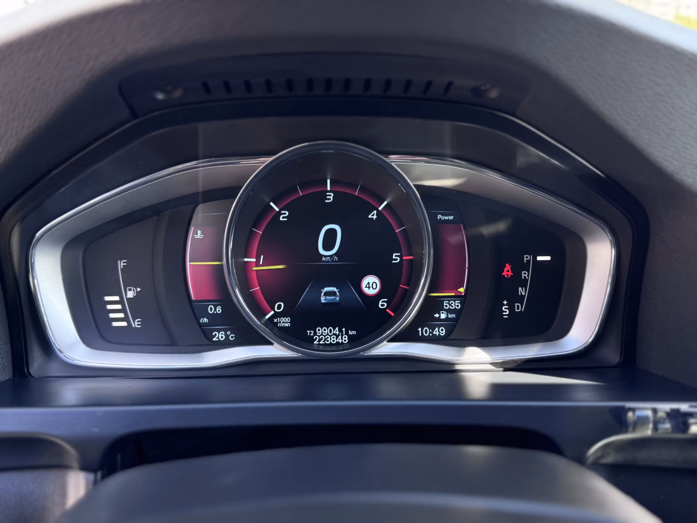 Volvo V60 фото 12