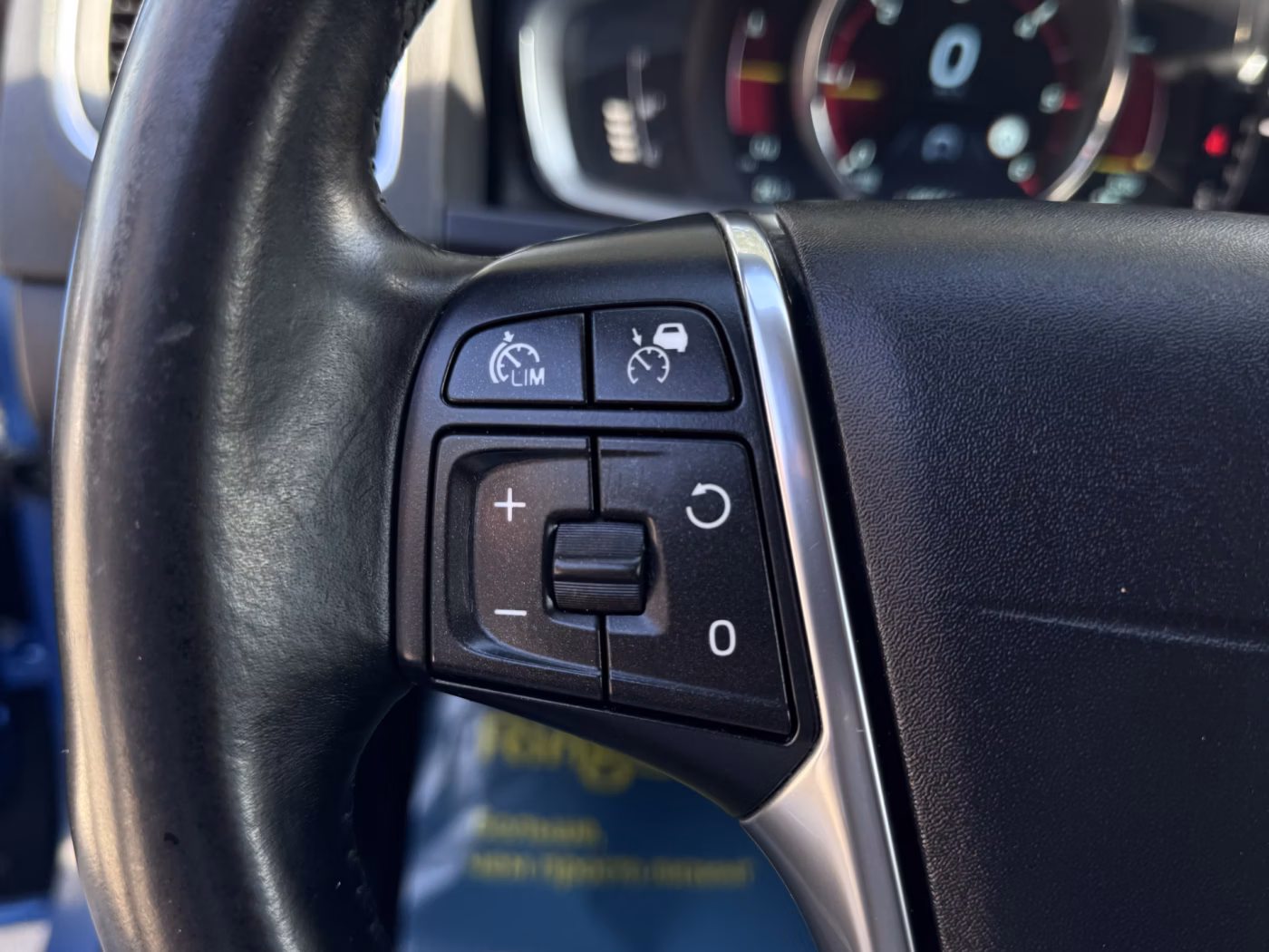 Volvo V60 фото 13