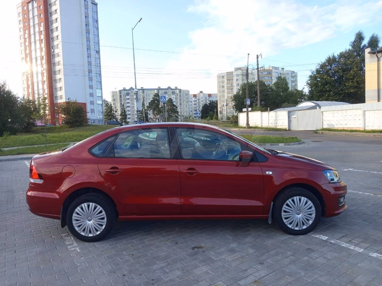 Volkswagen Polo Sedan фото 6