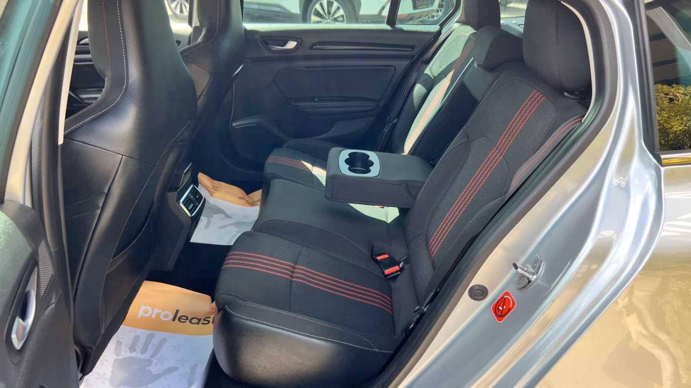 Renault Megane фото 15