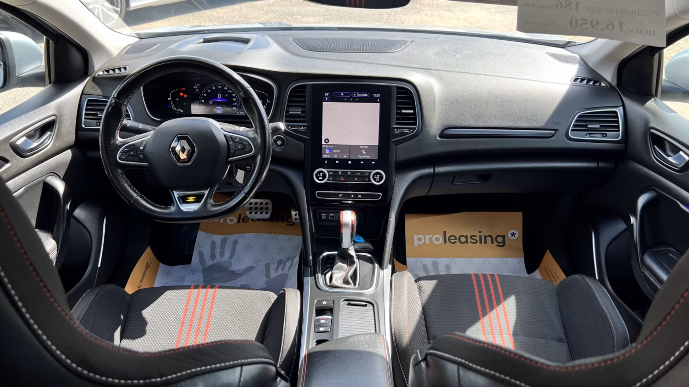 Renault Megane фото 17