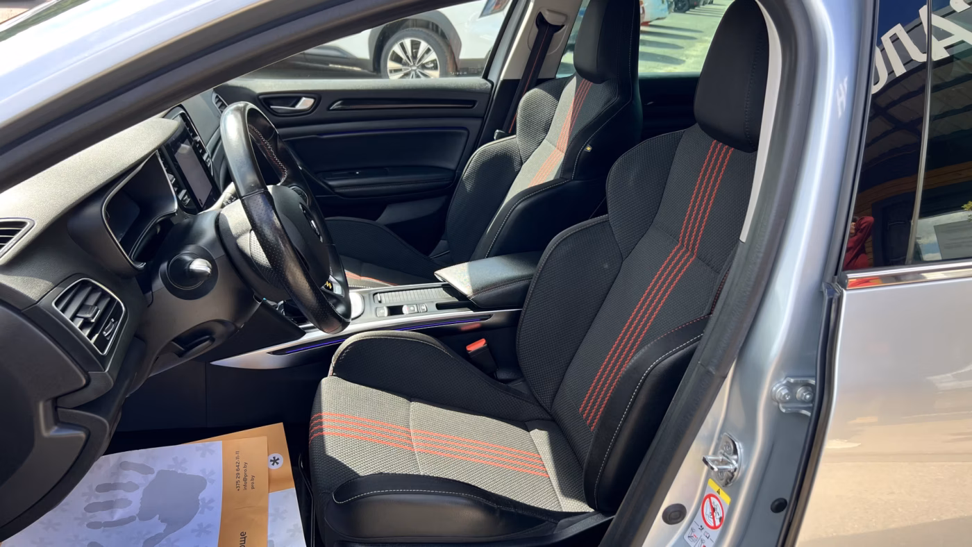 Renault Megane фото 19