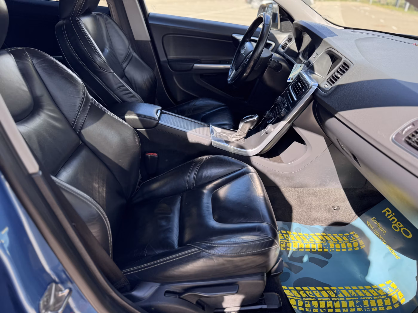 Volvo V60 фото 21