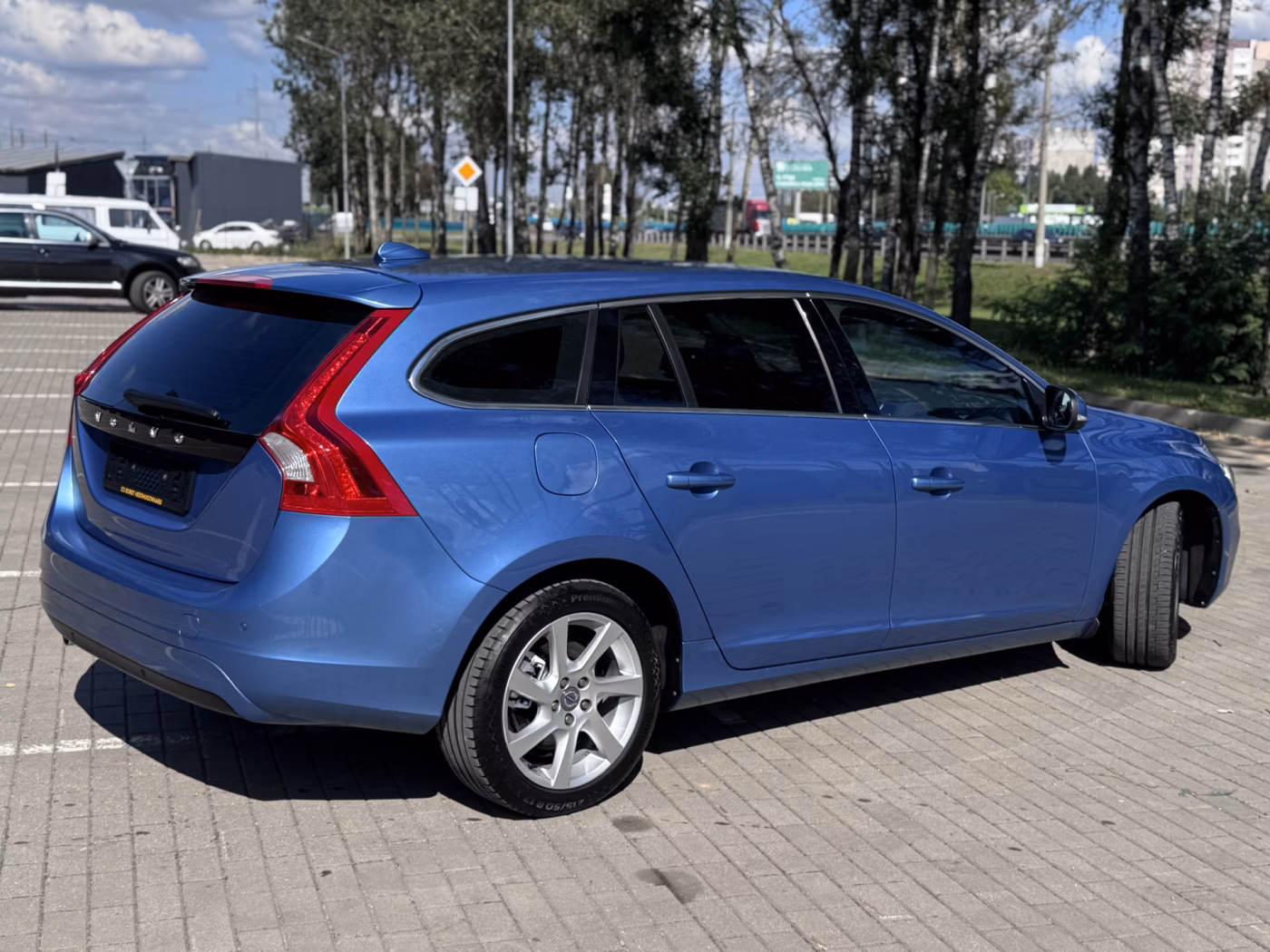 Volvo V60 фото 29