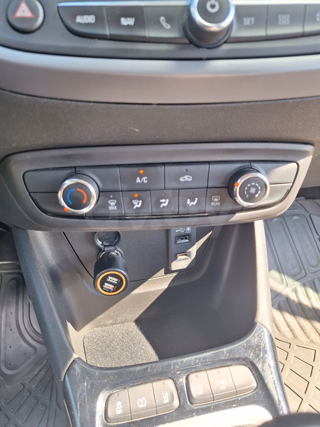 Opel Crossland X фото 16