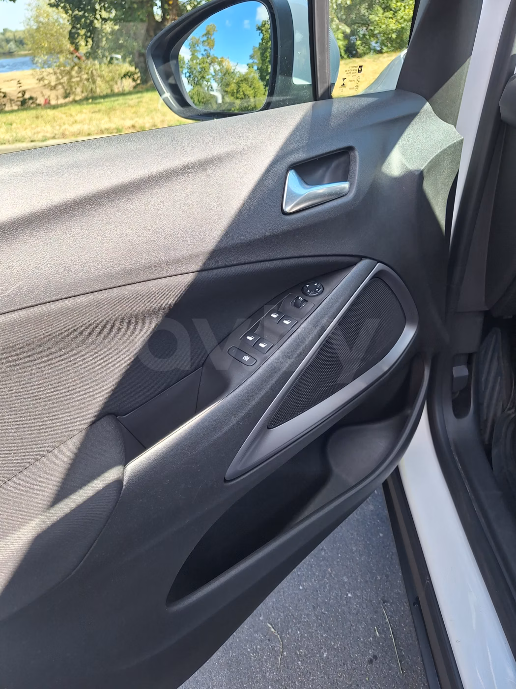 Opel Crossland X фото 18
