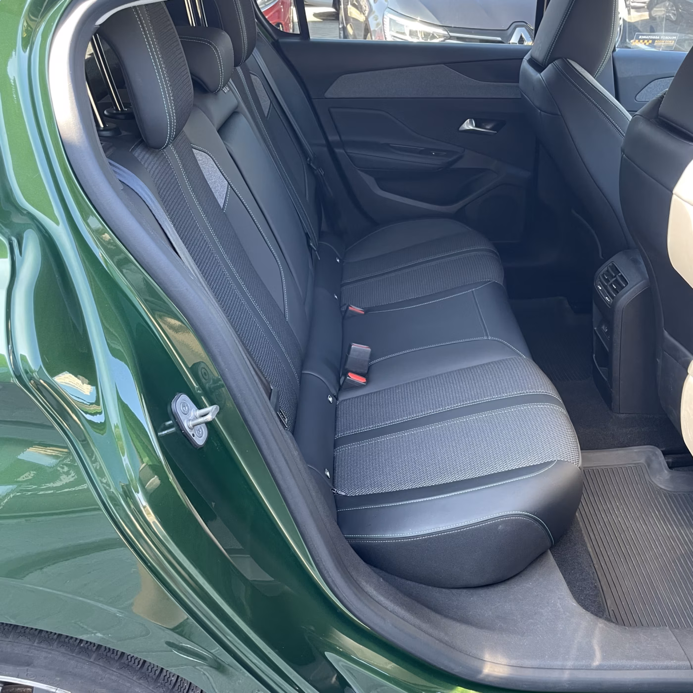 Peugeot 308 фото 20