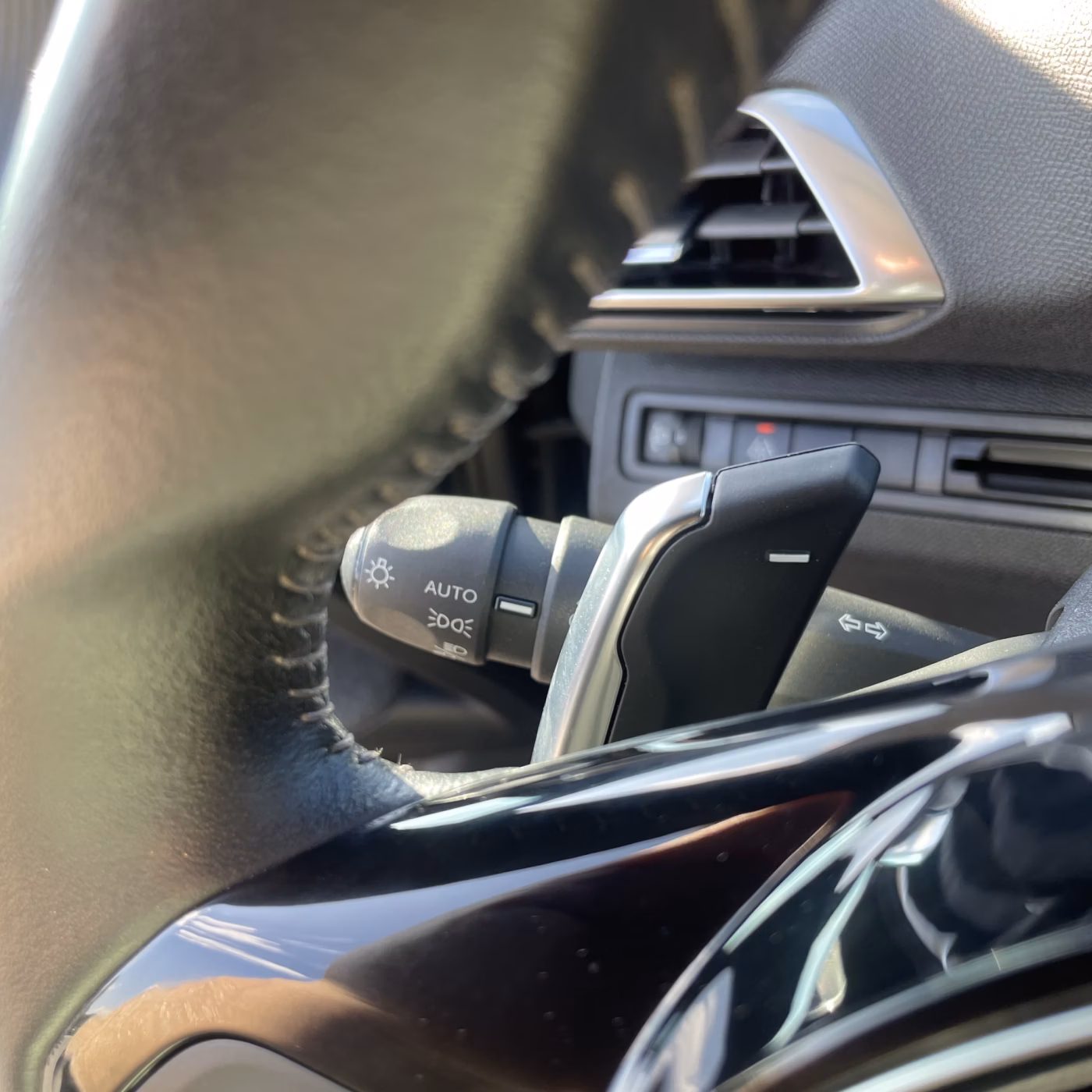 Peugeot 3008 фото 15