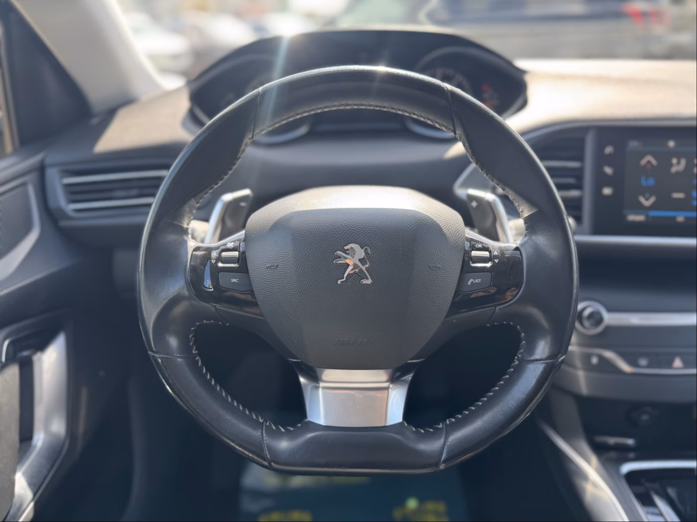 Peugeot 308 фото 24