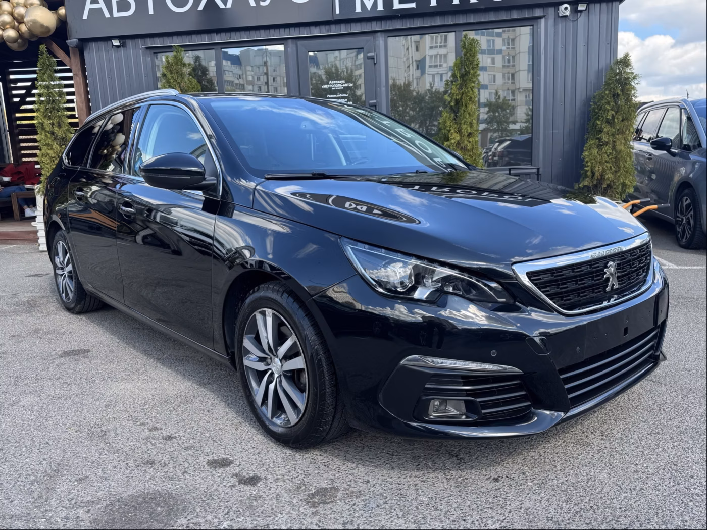 Peugeot 308 фото 2