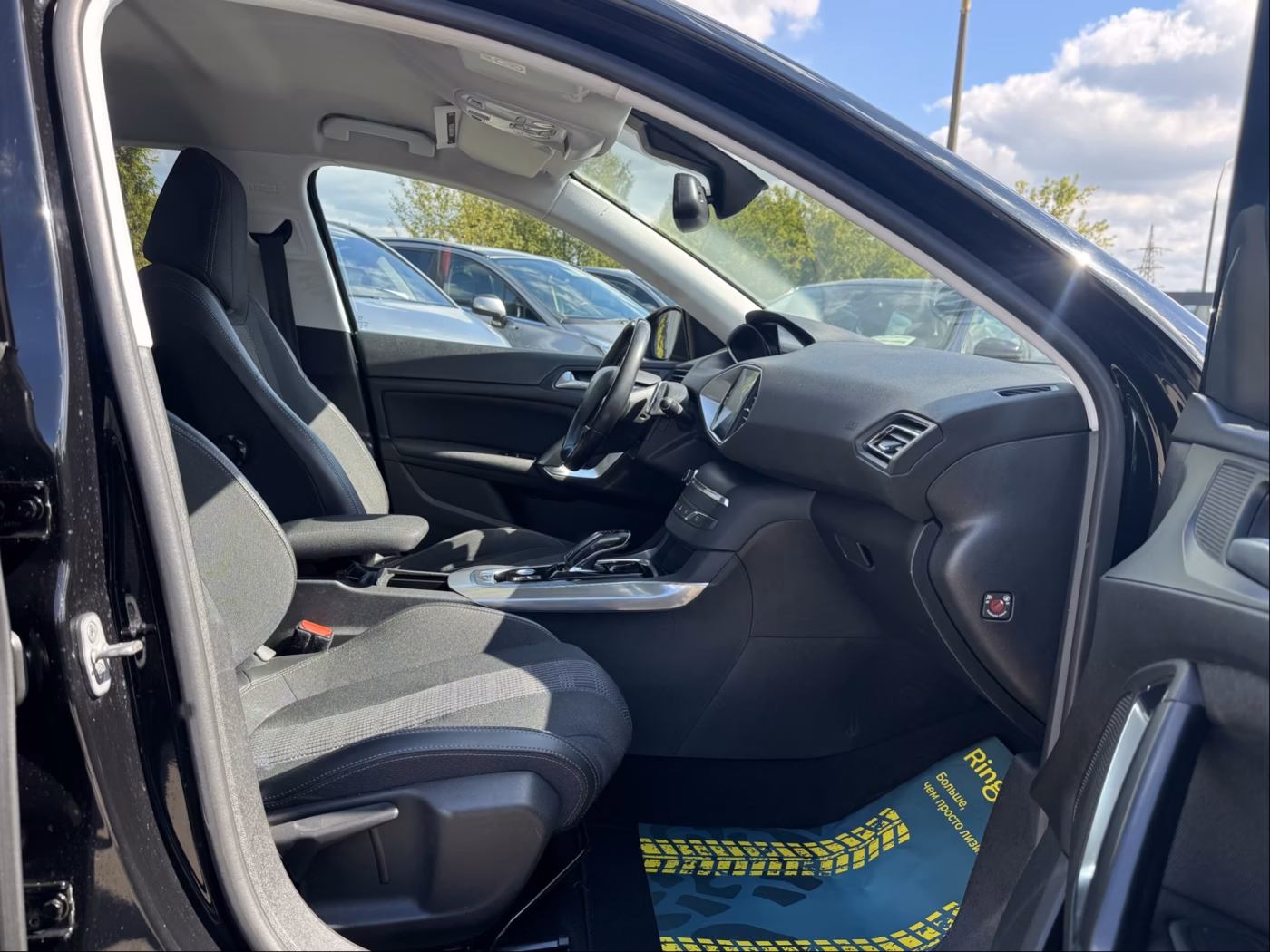 Peugeot 308 фото 18