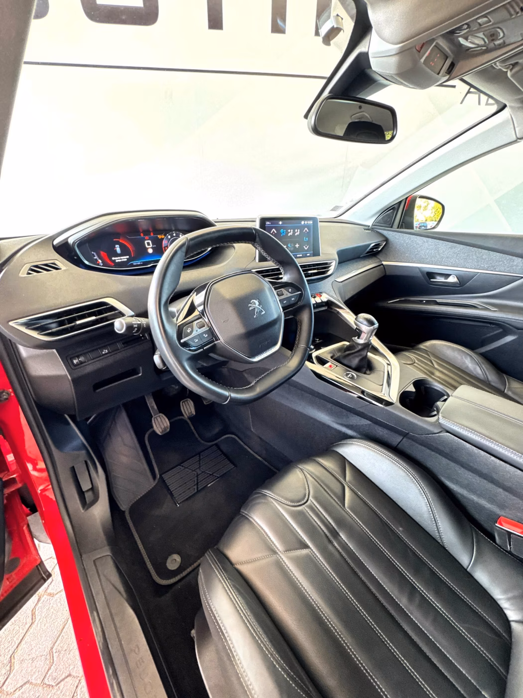 Peugeot 3008 фото 10