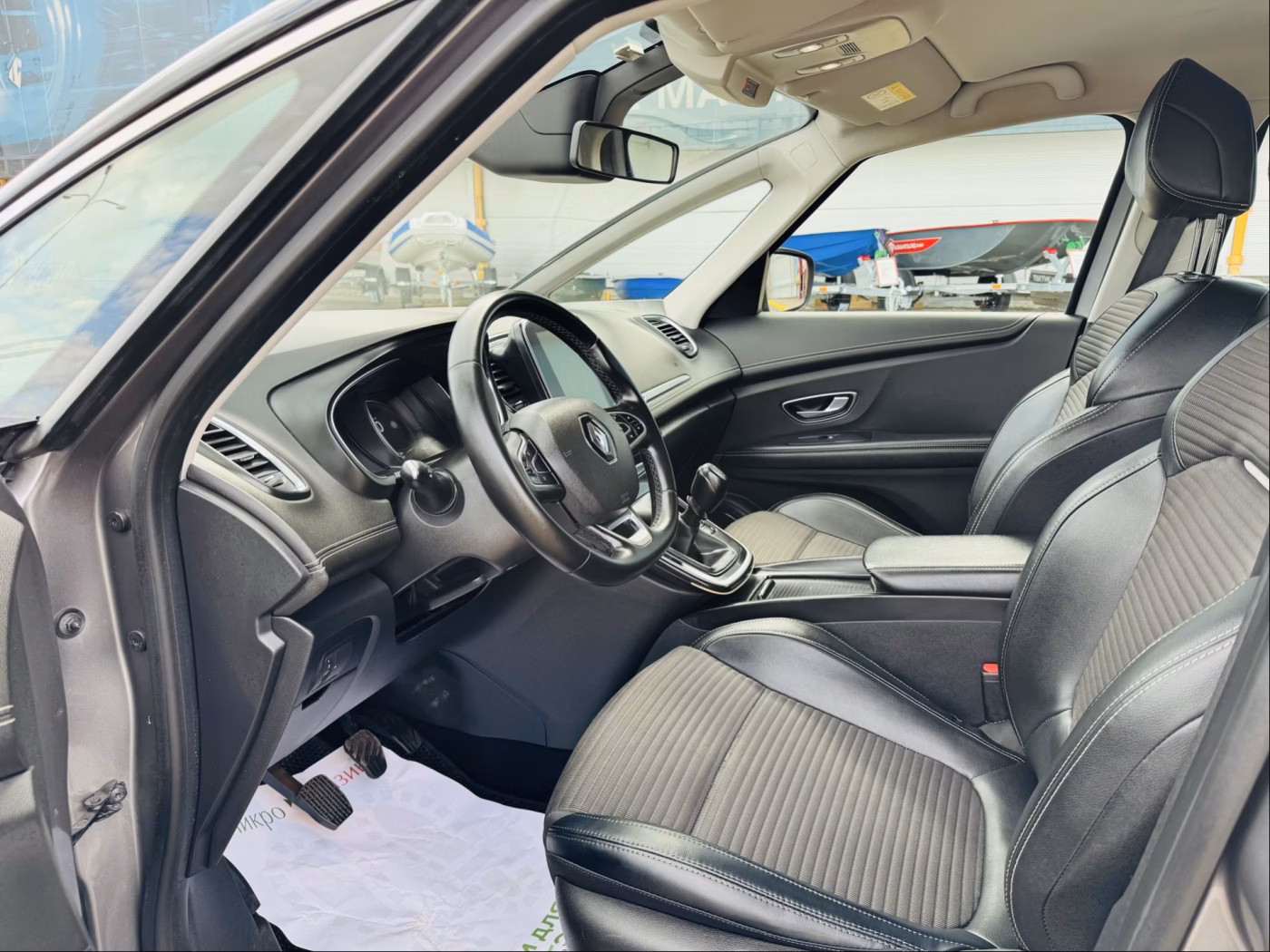 Renault Grand Scenic фото 5