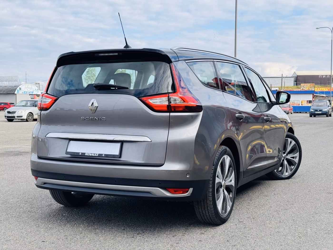 Renault Grand Scenic фото 2