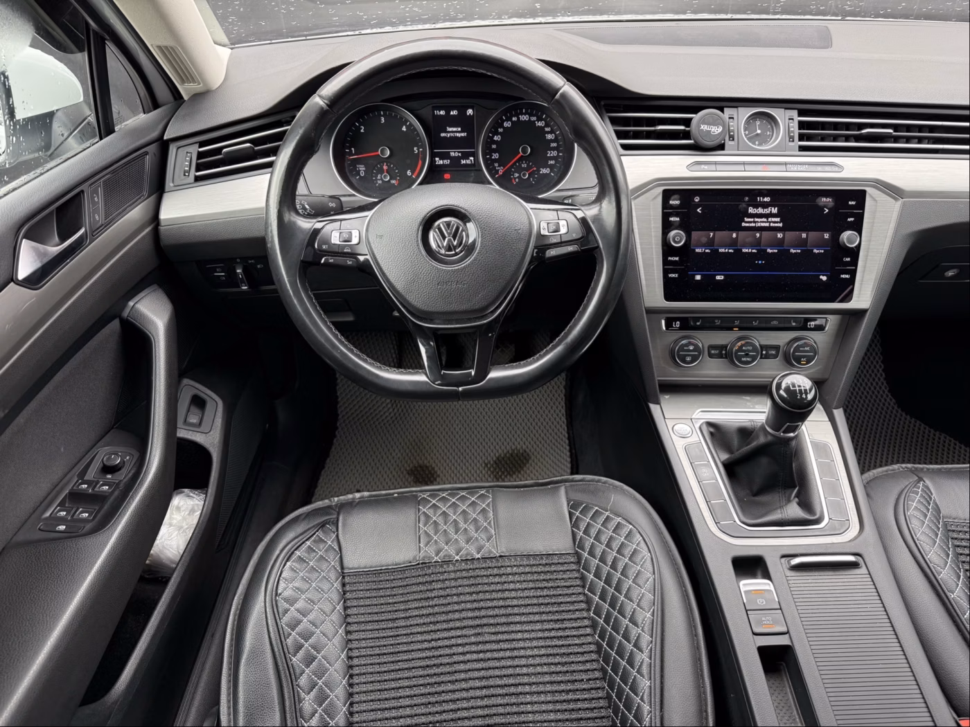 Volkswagen Passat фото 10