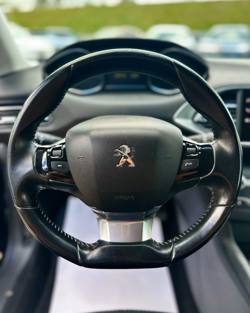 Peugeot 308 фото 12