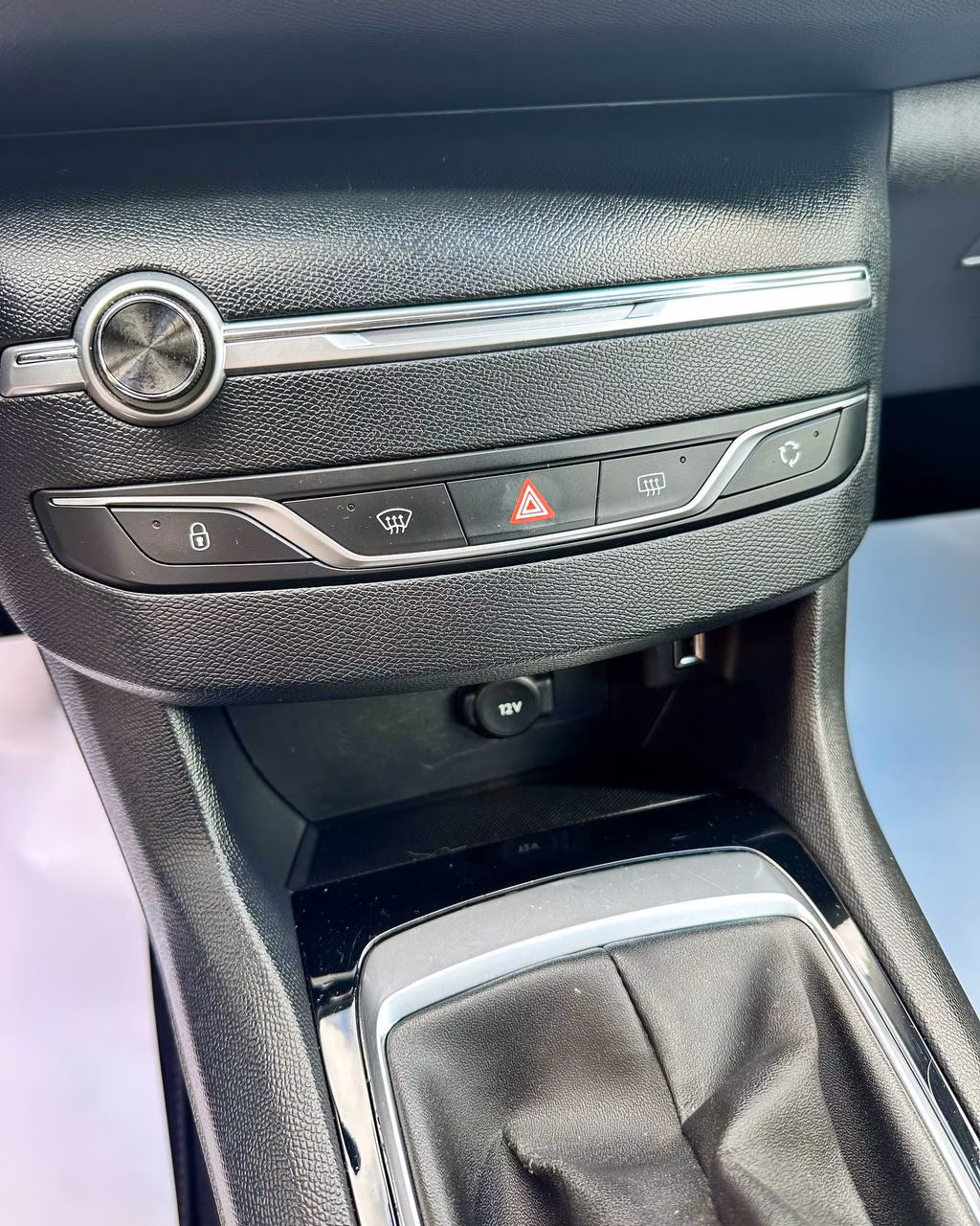 Peugeot 308 фото 16