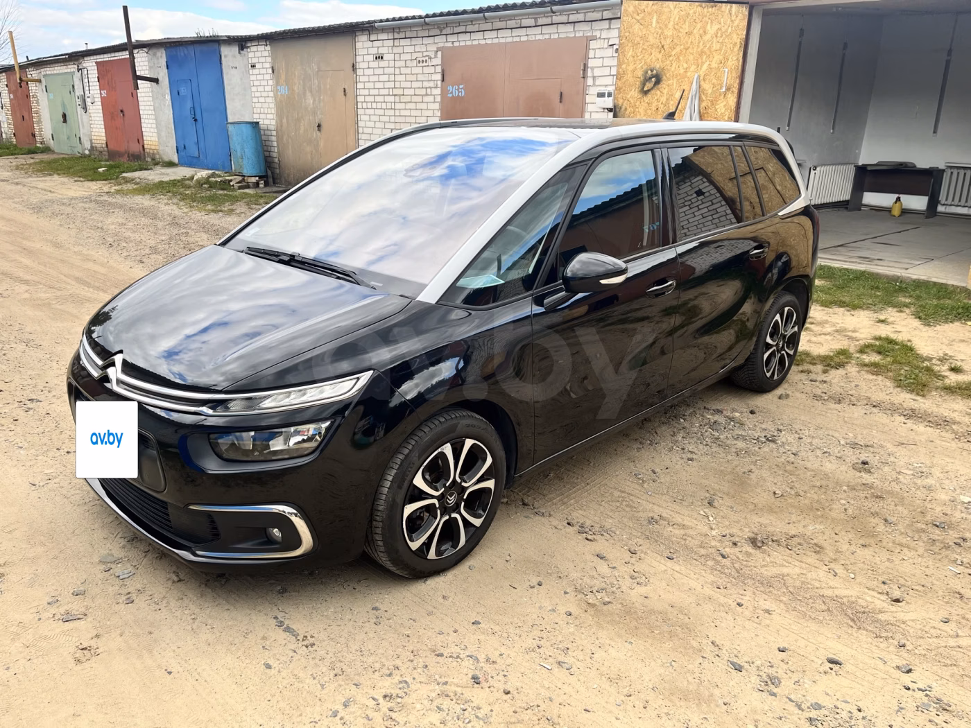 Citroen C4 Grand Spacetourer фото 9