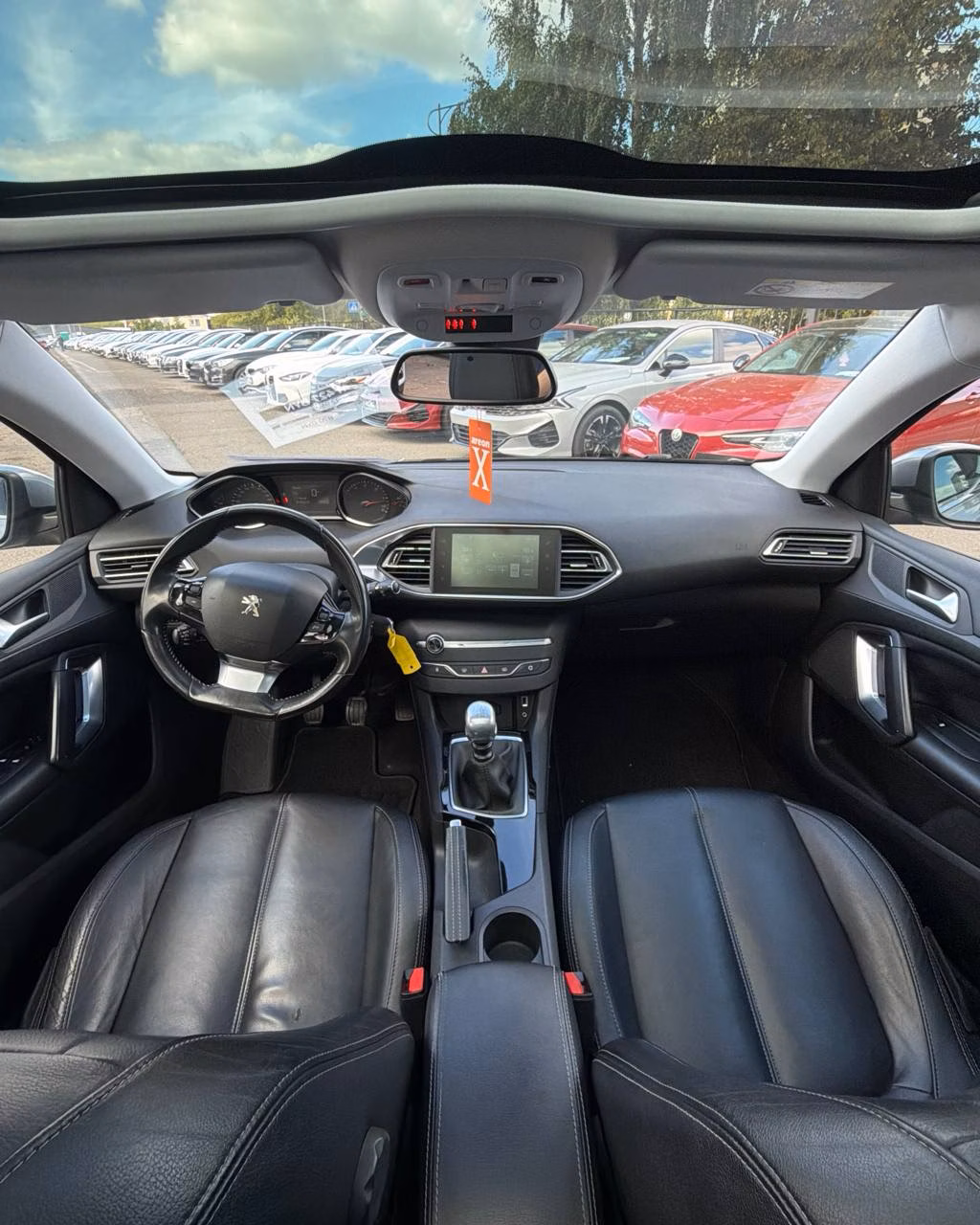 Peugeot 308 фото 12