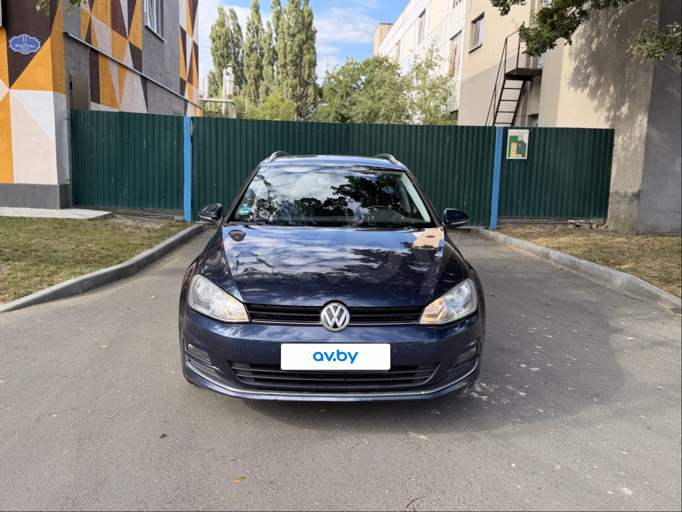 Volkswagen Golf