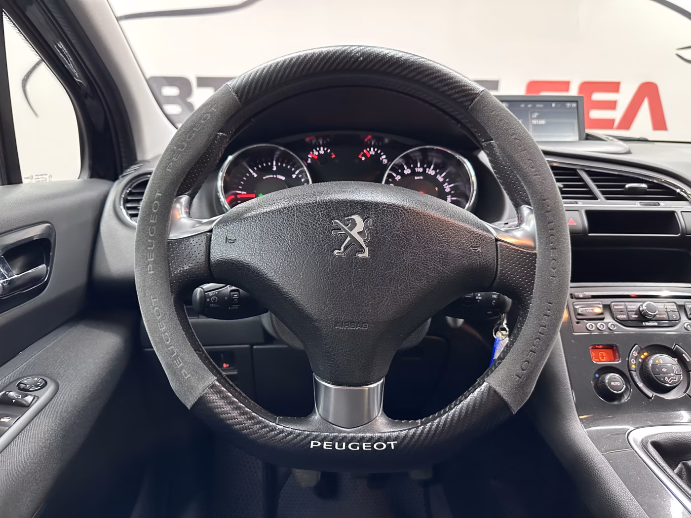 Peugeot 3008 фото 10