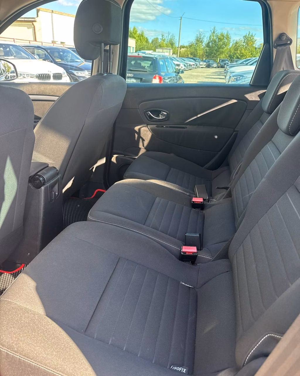 Renault Scenic фото 9
