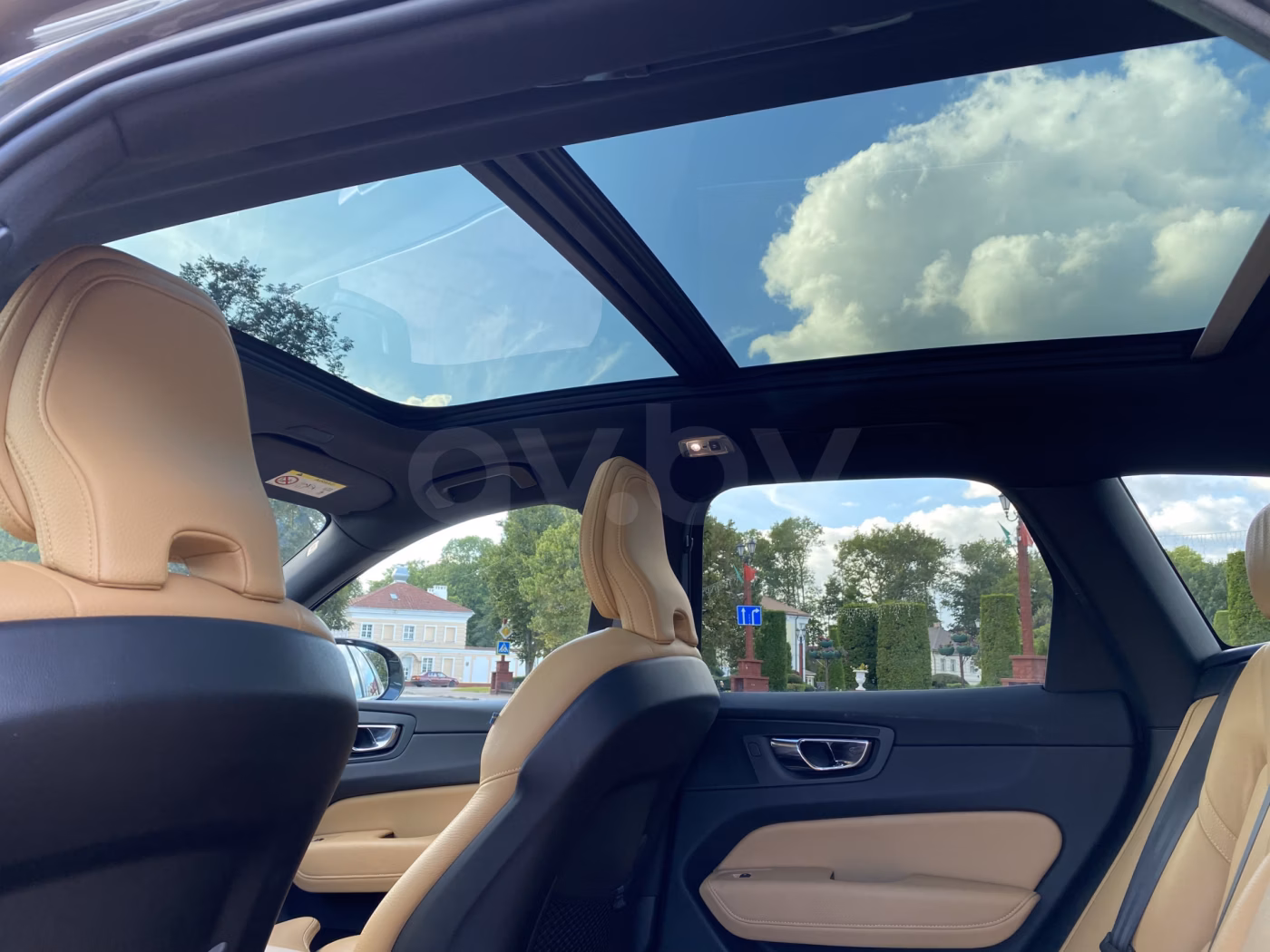 Volvo XC60 фото 15