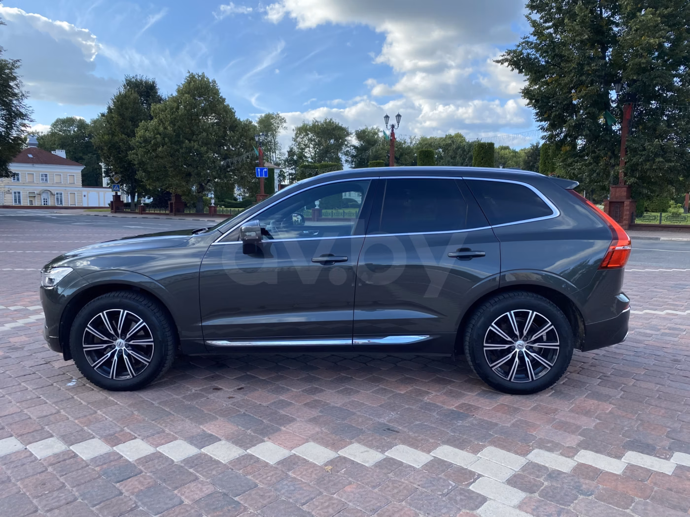 Volvo XC60 фото 8