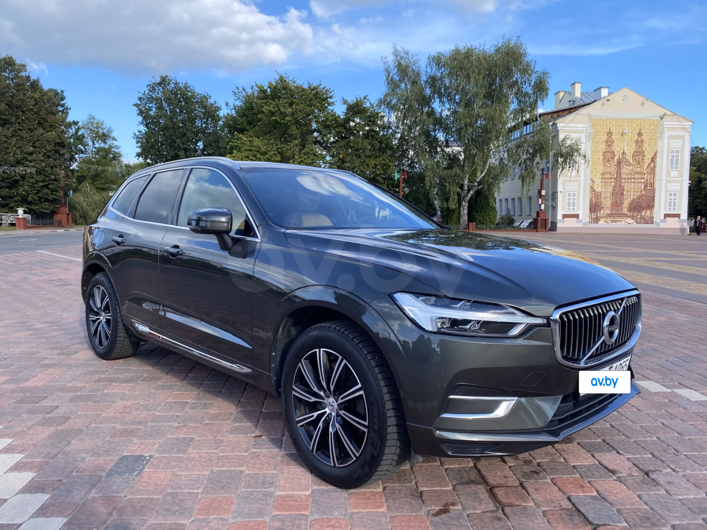 Volvo XC60 фото 3