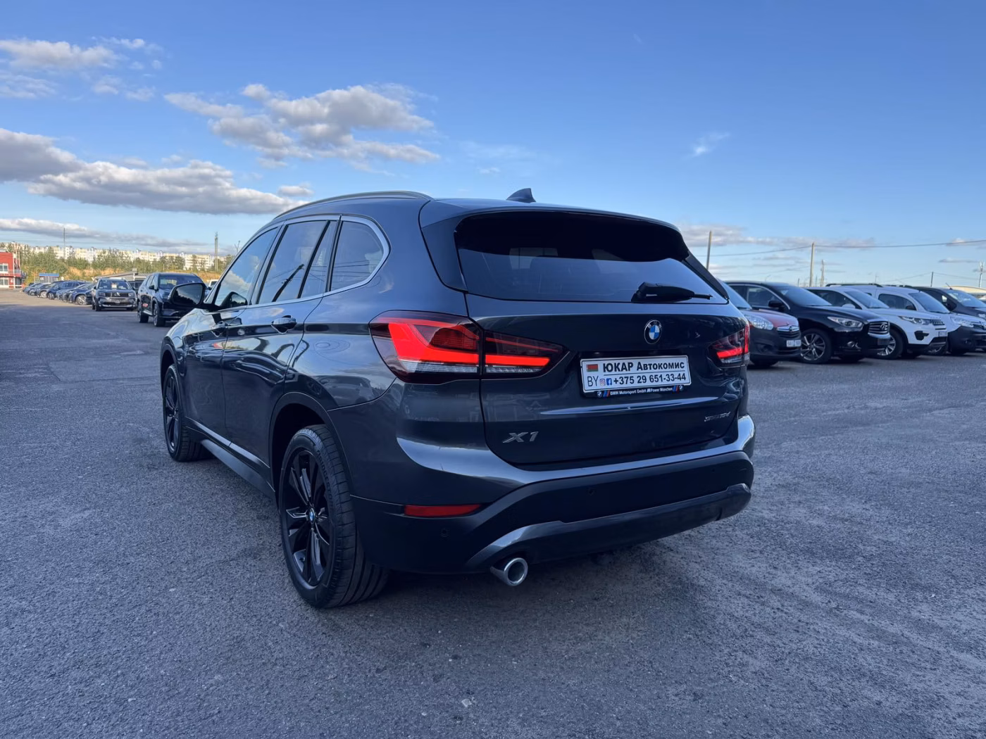 BMW X1 фото 8