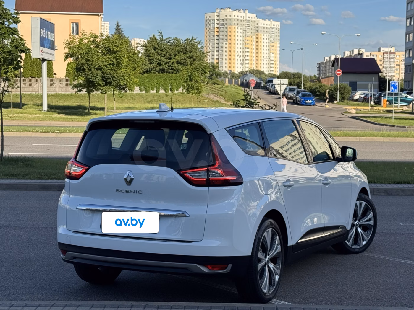 Renault Grand Scenic фото 8