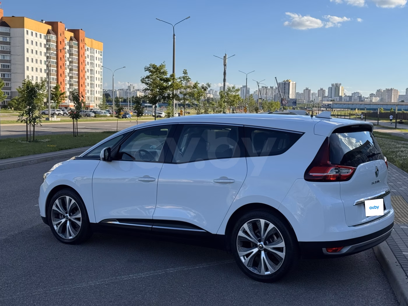 Renault Grand Scenic фото 10