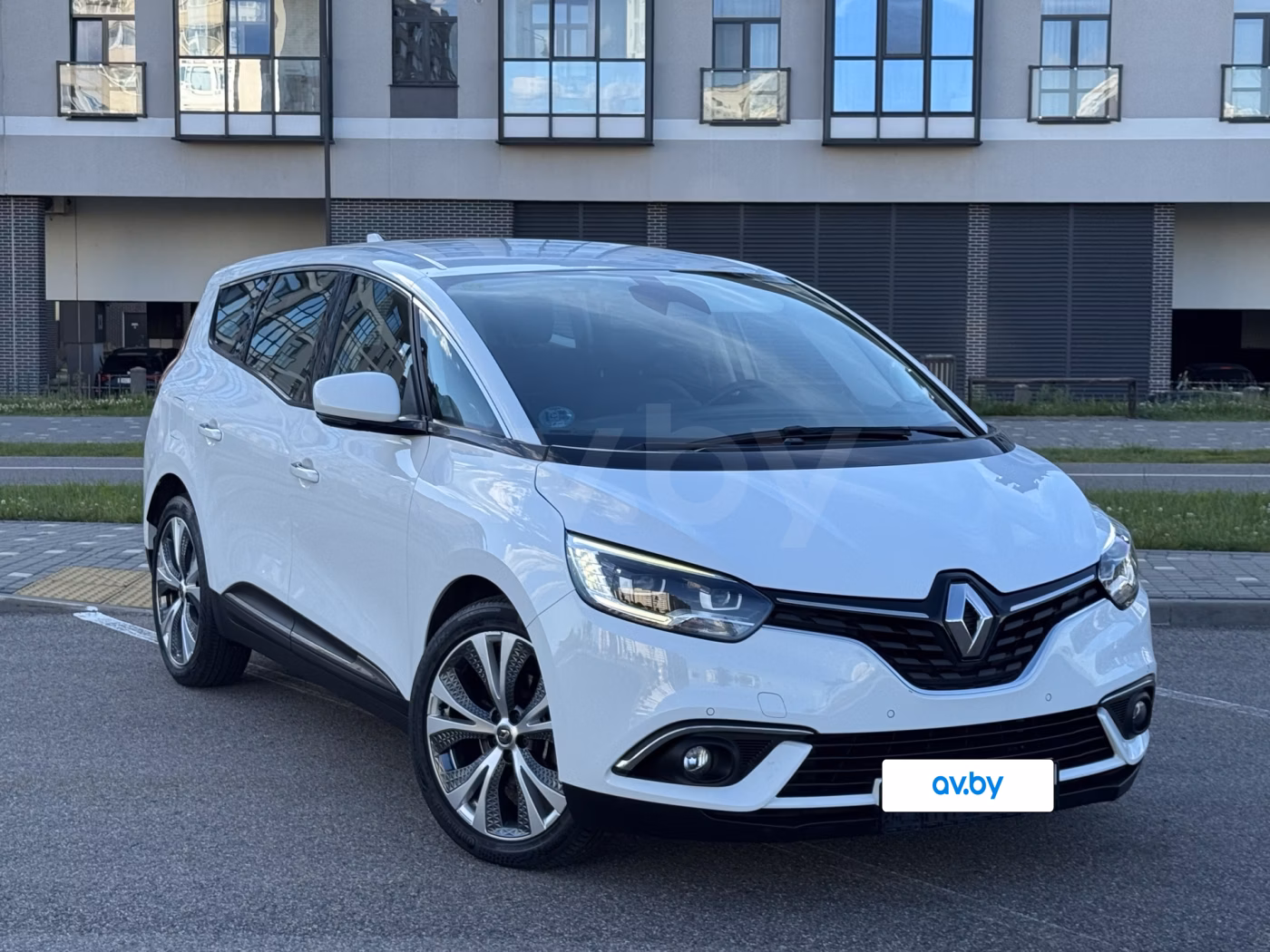 Renault Grand Scenic фото 3