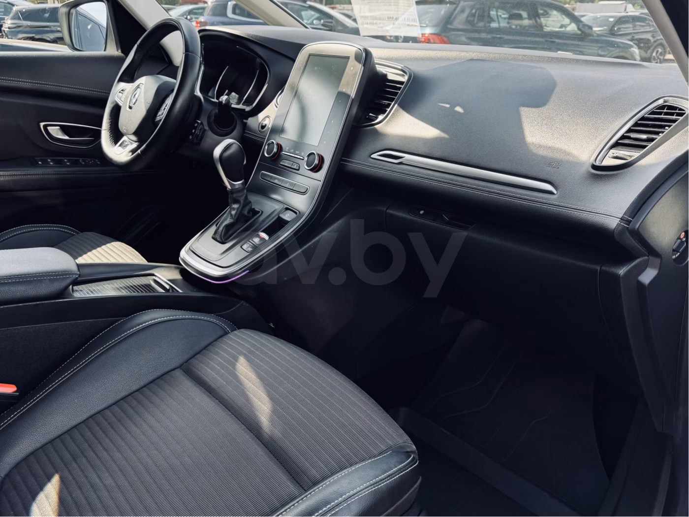 Renault Grand Scenic фото 14