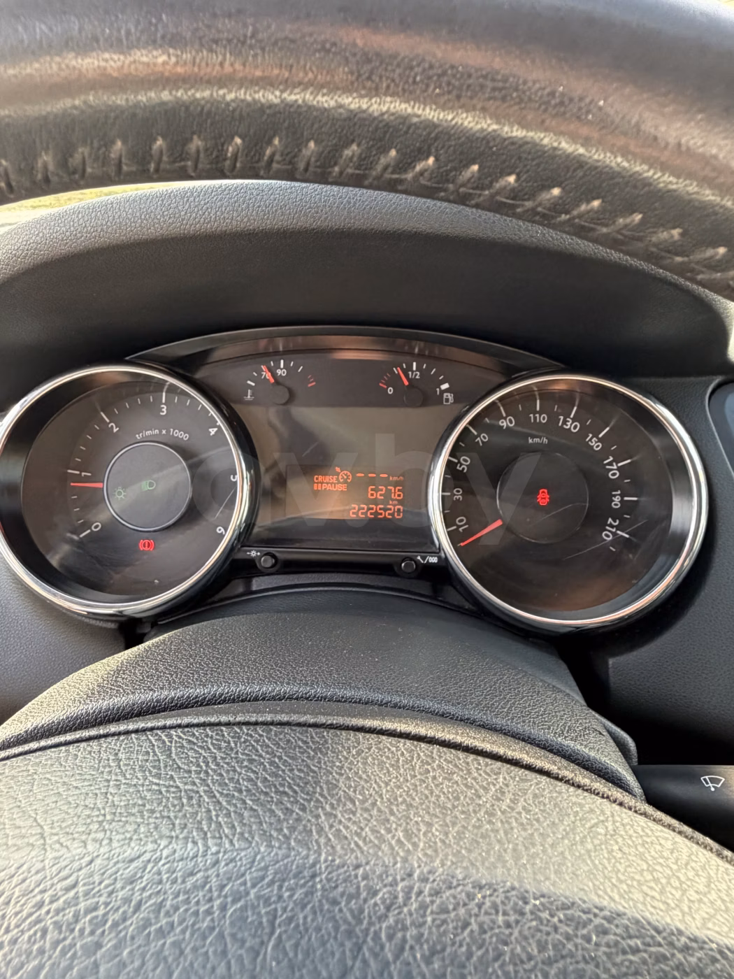 Peugeot 5008 фото 9