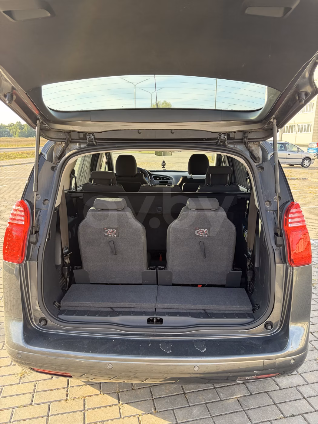 Peugeot 5008 фото 6