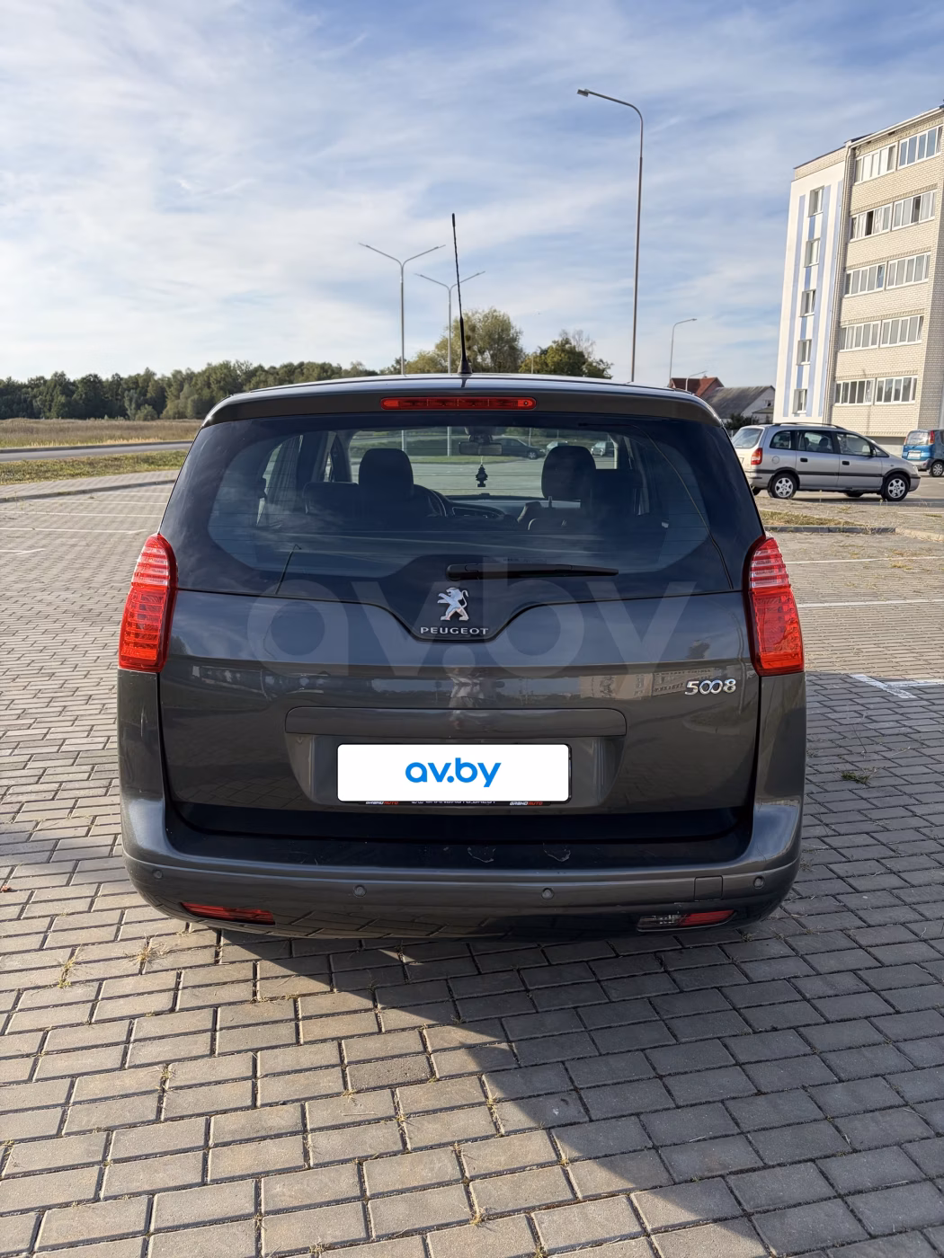 Peugeot 5008 фото 7