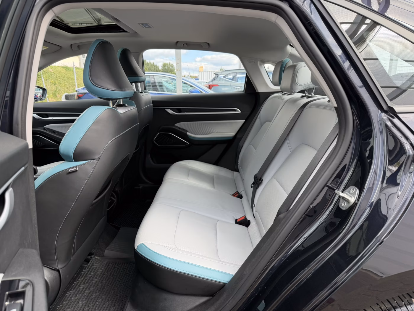 Geely Emgrand фото 8
