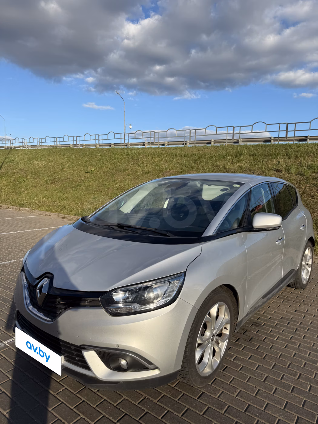 Renault Scenic фото 4