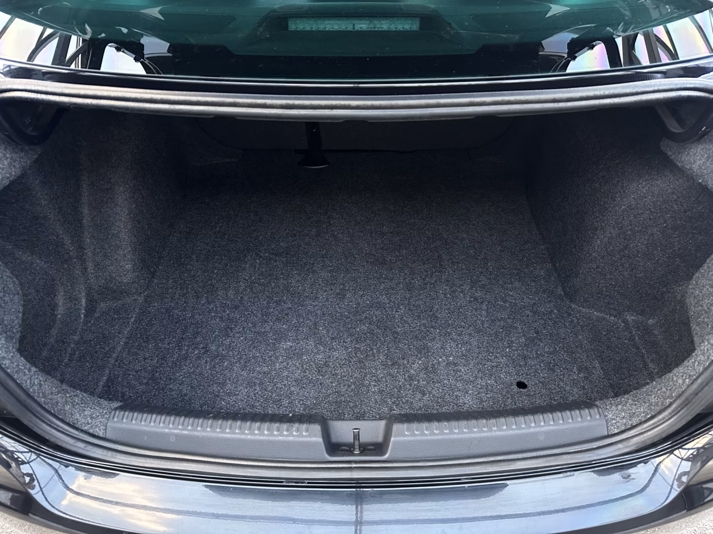 Volkswagen Polo Sedan фото 17