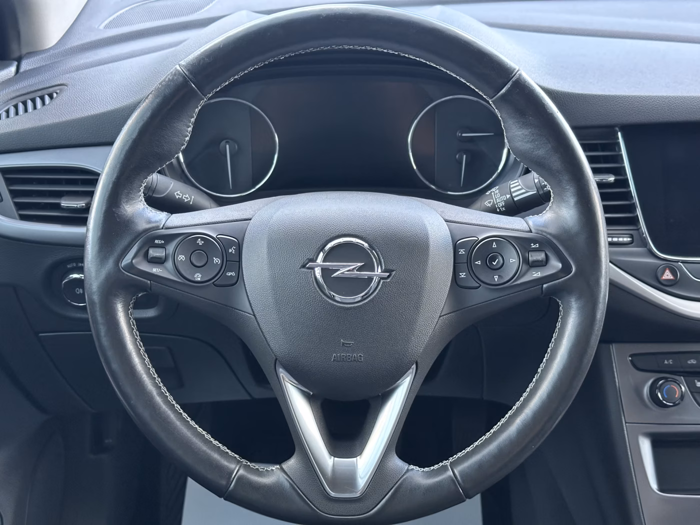 Opel Astra фото 10