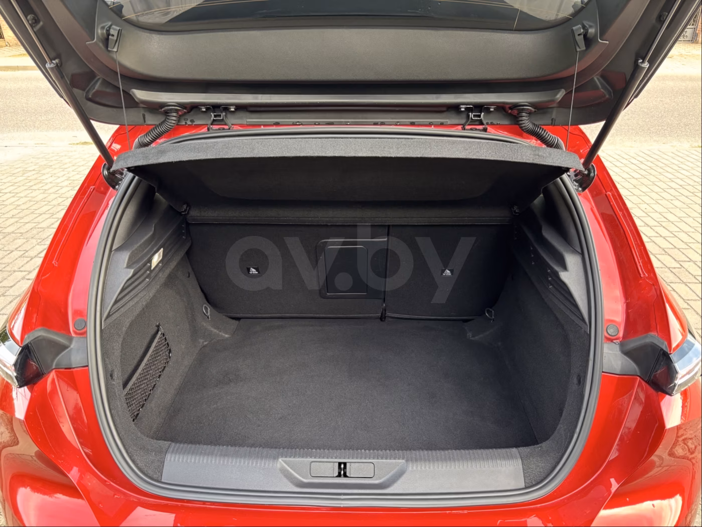 Peugeot 308 фото 9