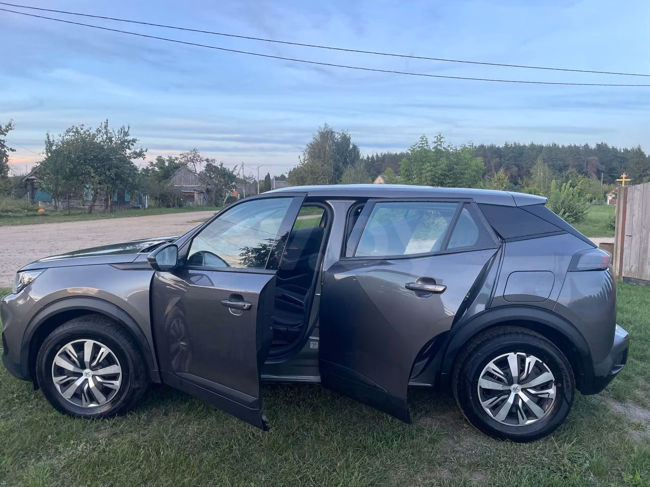 Peugeot 2008 фото 2