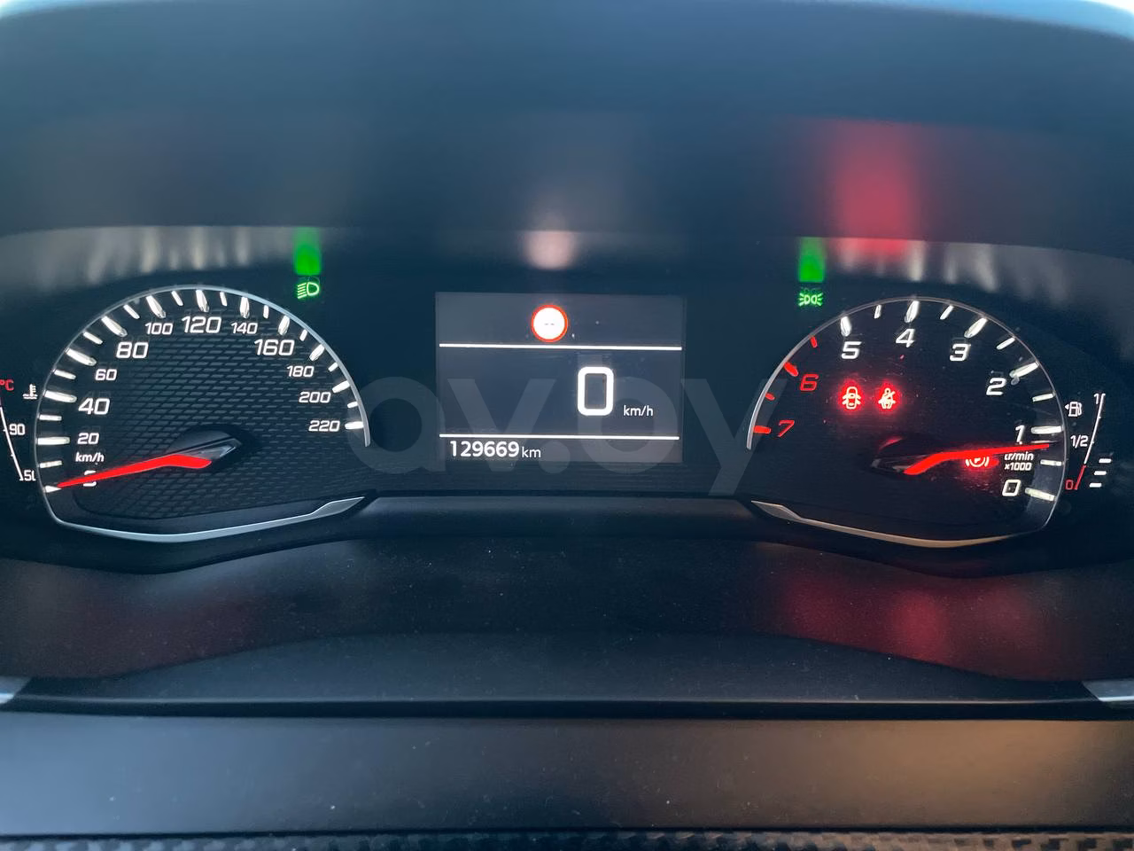 Peugeot 2008 фото 10