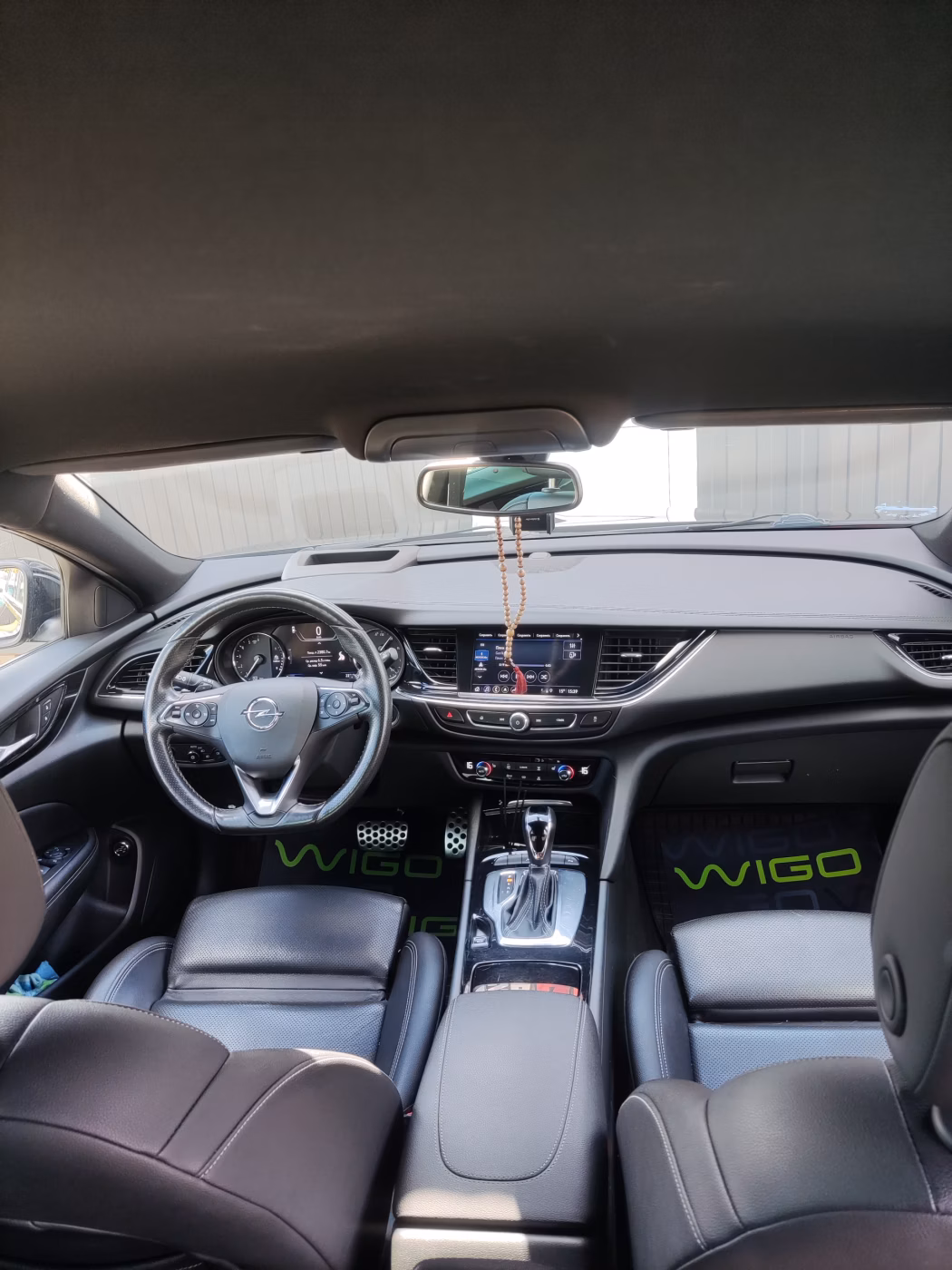 Opel Insignia фото 9