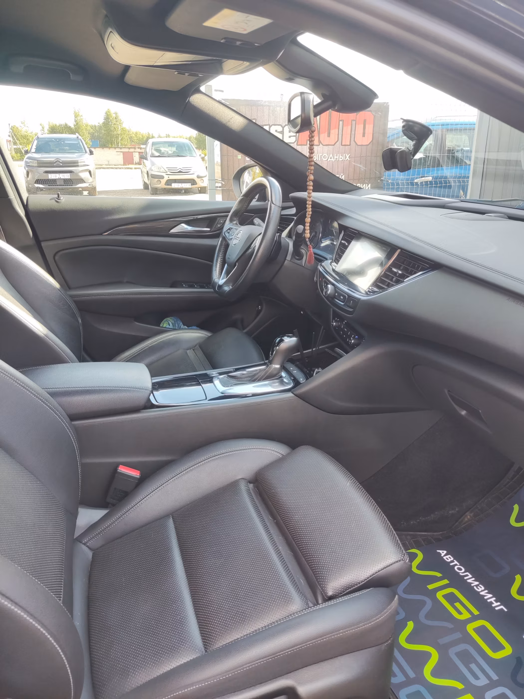Opel Insignia фото 10