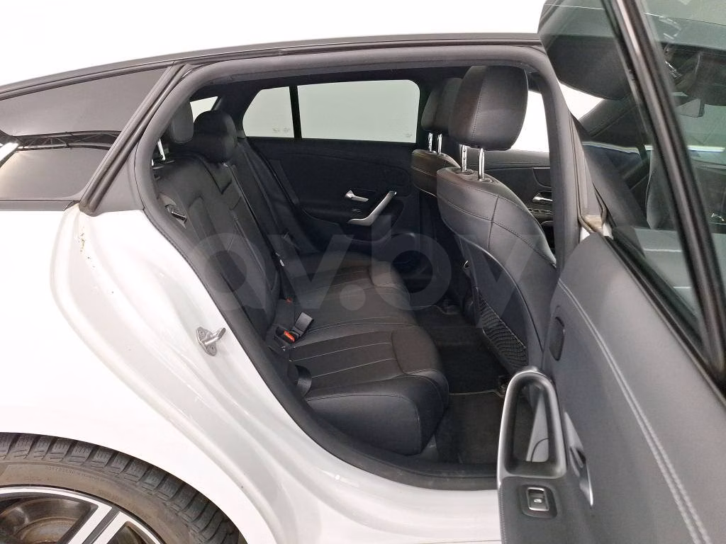 Mercedes-Benz CLA фото 20