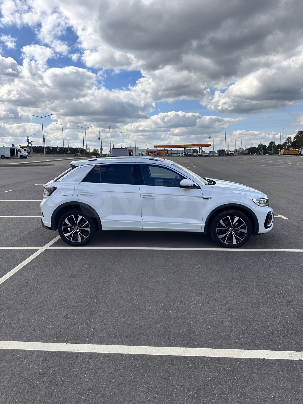 Volkswagen T-Roc фото 3