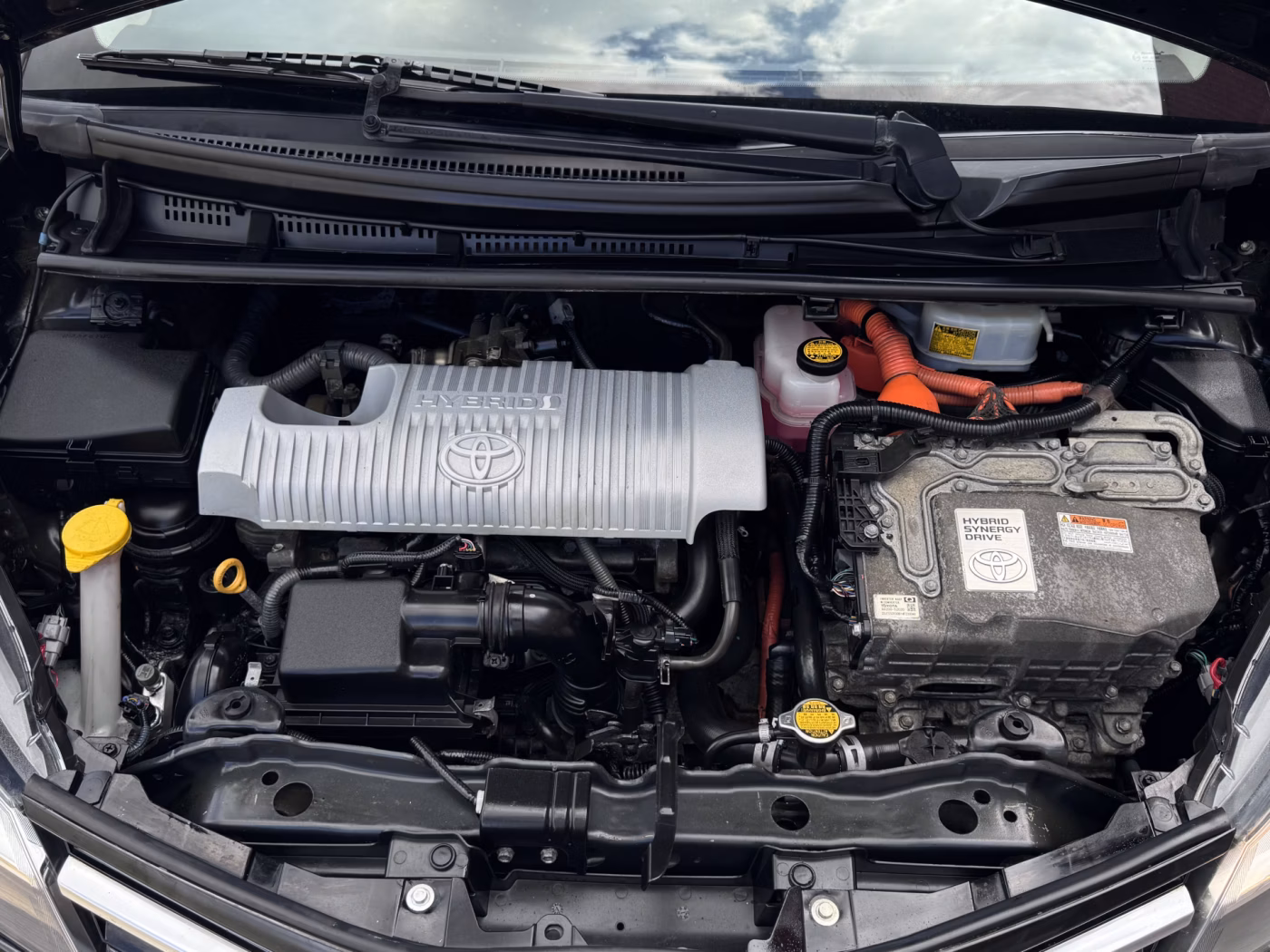 Toyota Yaris фото 16