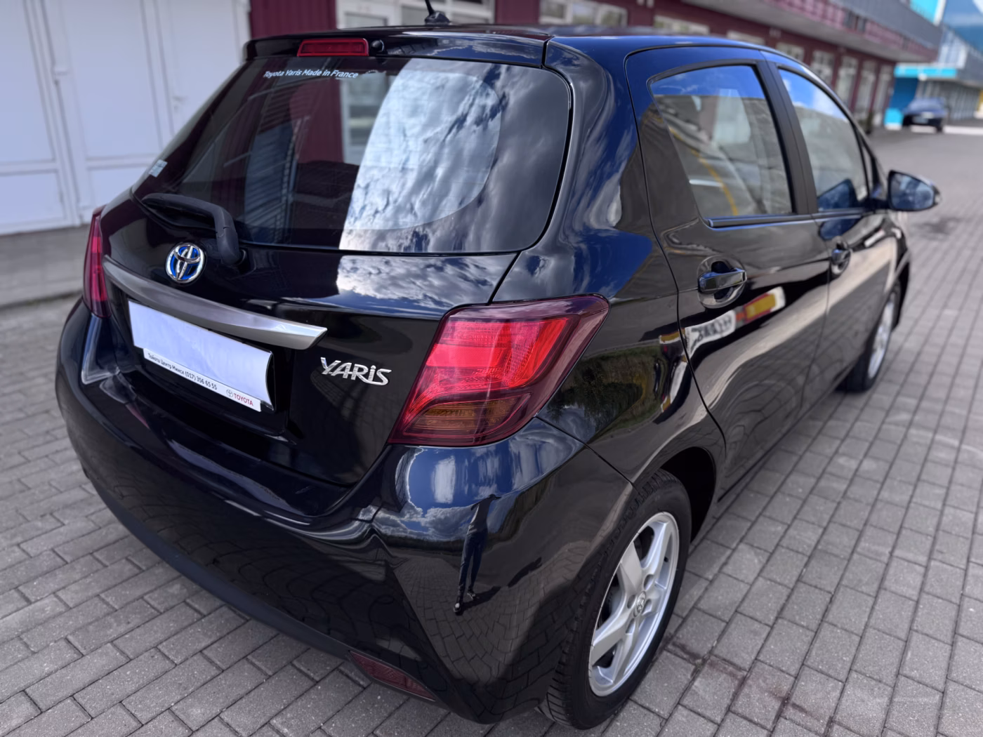 Toyota Yaris фото 18